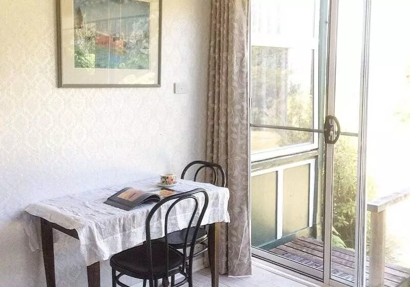 デラックススタジオ, Strahan Wilderness Lodge