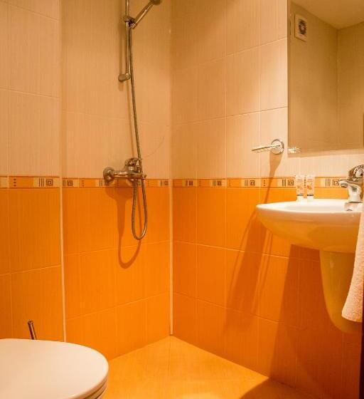 スタンダードルーム, Struma