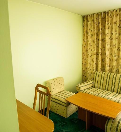 スイート, Struma