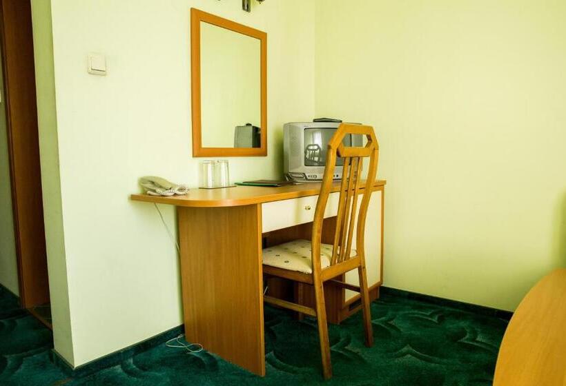 スイート, Struma