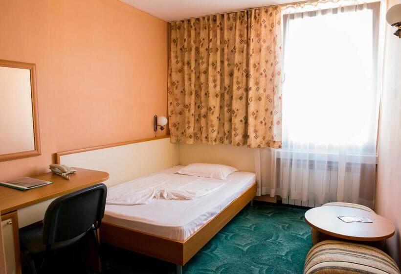 シングルデラックスルーム, Struma