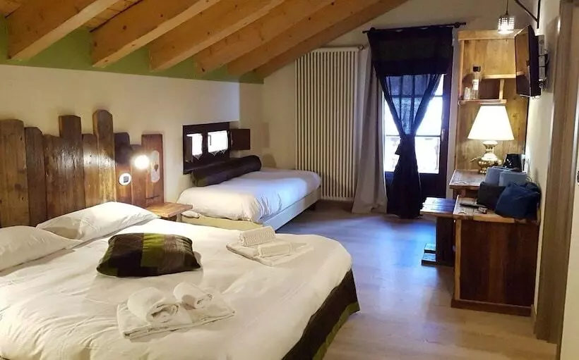 コンフォートトリプルルーム, Maison Cly Hotel & Restaurant