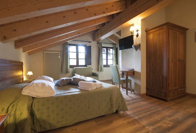 舒适三人间, Maison Cly Hotel & Restaurant