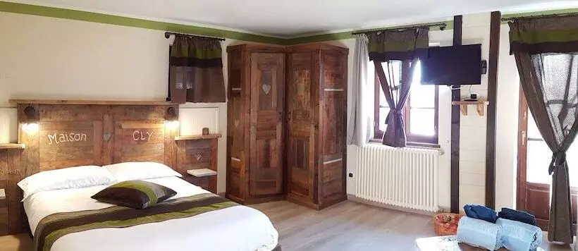 コンフォートトリプルルーム, Maison Cly Hotel & Restaurant