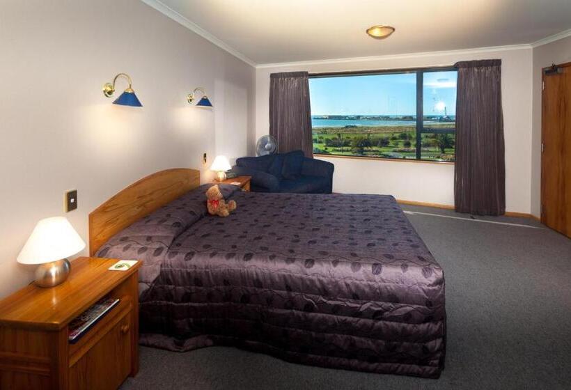 סטודיו סטנדרטי נוף לים, Baywatch Motor Lodge