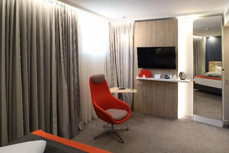 استودیوی استاندارد با چشم‌انداز دریا, Baywatch Motor Lodge