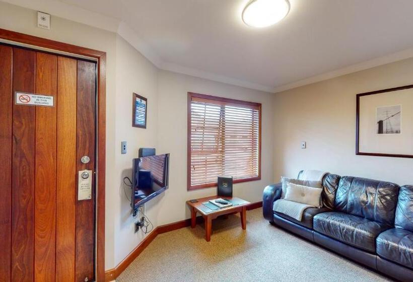 자쿠지 스위트, Quantum Lodge Motor Inn