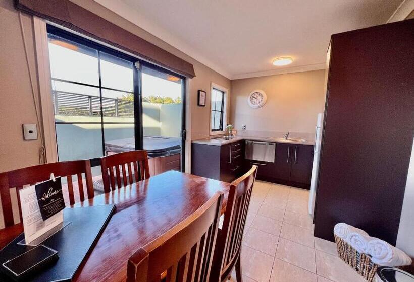 Family Suite, Quantum Lodge Motor Inn