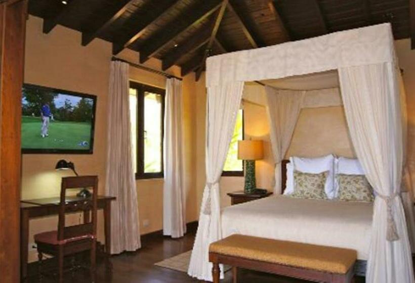 ویلای 1 خوابه, Royal Isabela