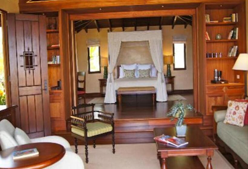 ویلای 1 خوابه, Royal Isabela