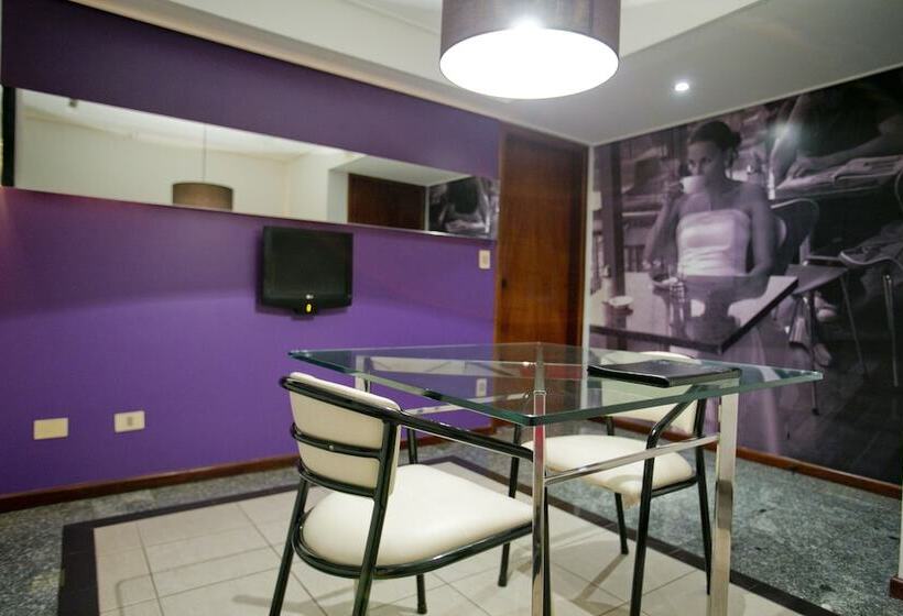 스위트, Rivieras Motel