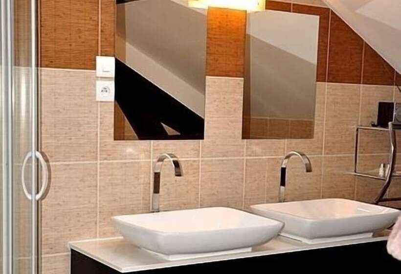 标准间, Logis Hôtel Restaurant   Le Moulin D Artres