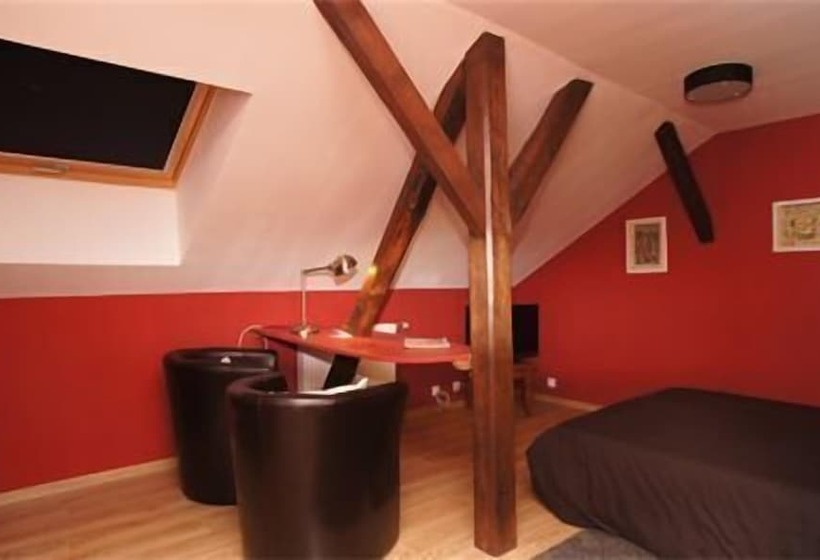 标准三人间, Logis Hôtel Restaurant   Le Moulin D Artres