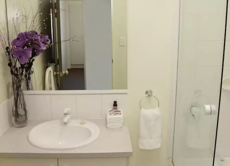 3 Bedroom Apartment, Brinkley Resort