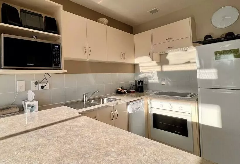 3 Bedroom Apartment, Brinkley Resort