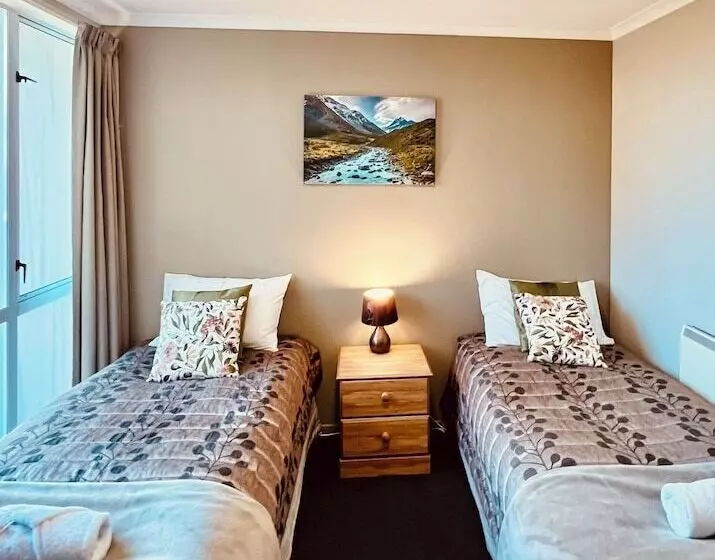 3 Bedroom Apartment, Brinkley Resort