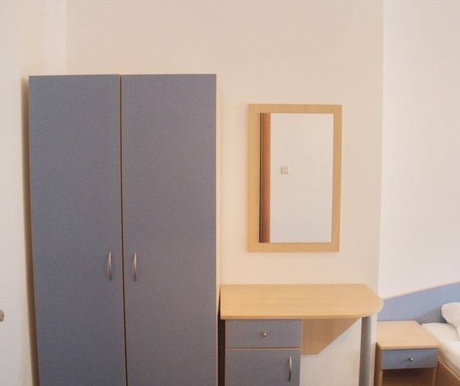 家族用アパートメント, Daisy Guest House