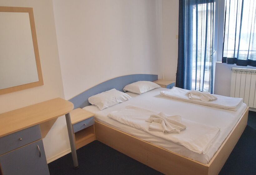 家庭公寓, Daisy Guest House