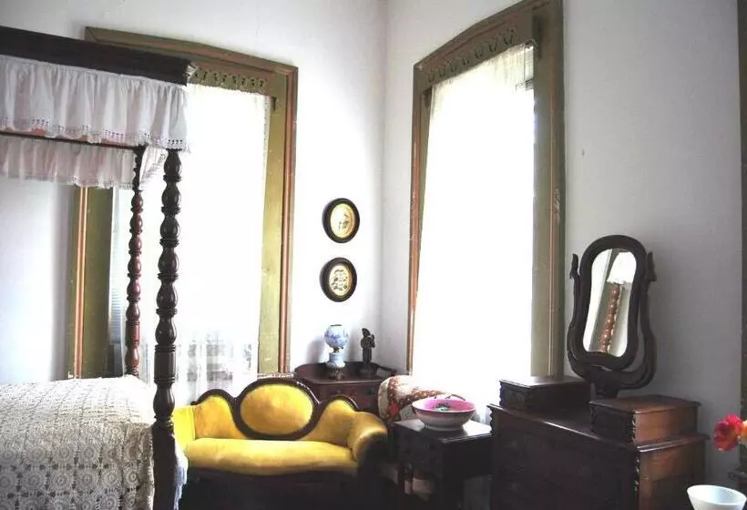 バス共有のスタンダードルーム, Glenfield Plantation Historic Antebellum Bed And Breakfast