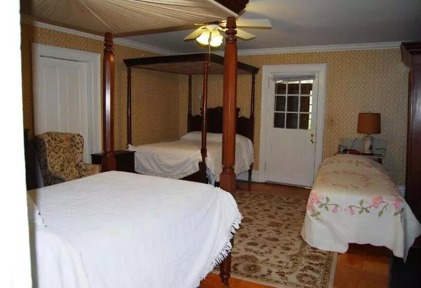 デラックスルーム, Glenfield Plantation Historic Antebellum Bed And Breakfast