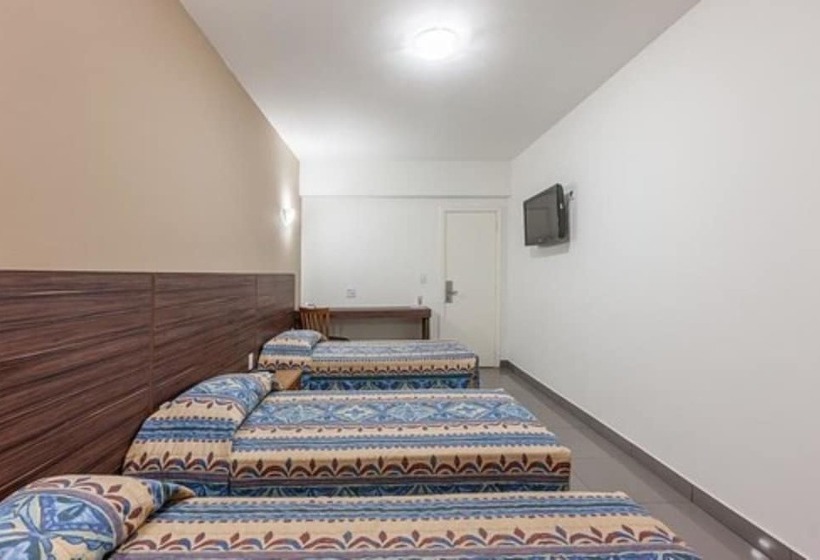 חדר סטנדרט לשלושה, Abba