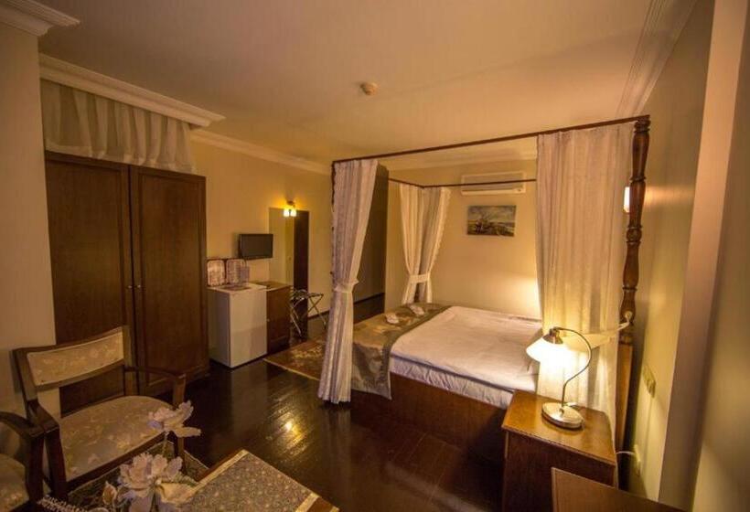 اتاق لوکس با چشم‌انداز دریا, Villa Sofia