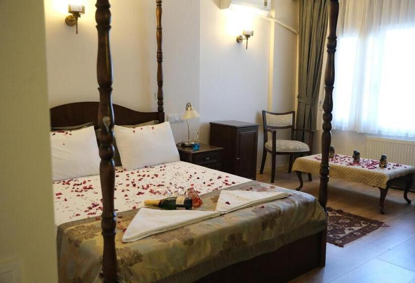 اتاق لوکس با چشم‌انداز دریا, Villa Sofia