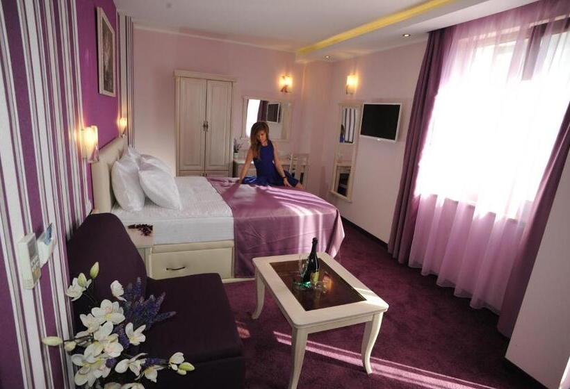 バルコニー付きデラックスルーム, Adria