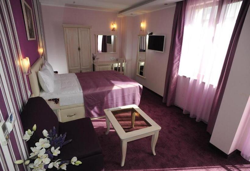 バルコニー付きデラックスルーム, Adria