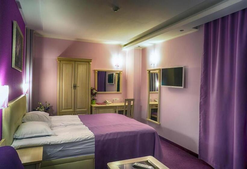 バルコニー付きデラックスルーム, Adria