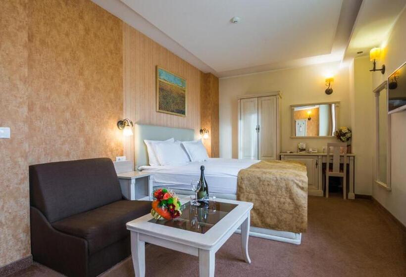 バルコニー付きデラックスルーム, Adria