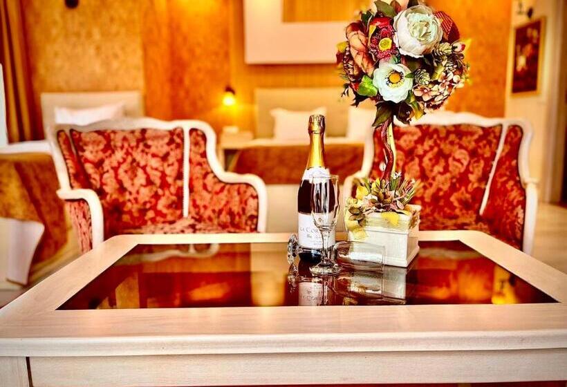 デラックススイート, Adria