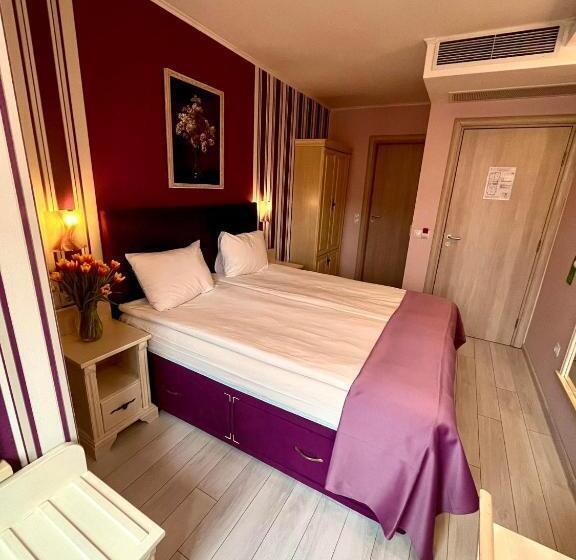 スタンダードルーム, Adria