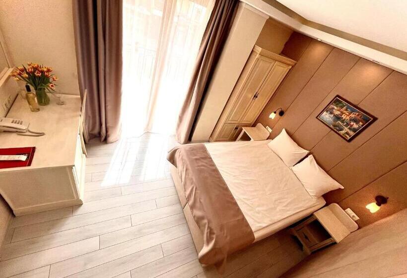 スタンダードルーム, Adria