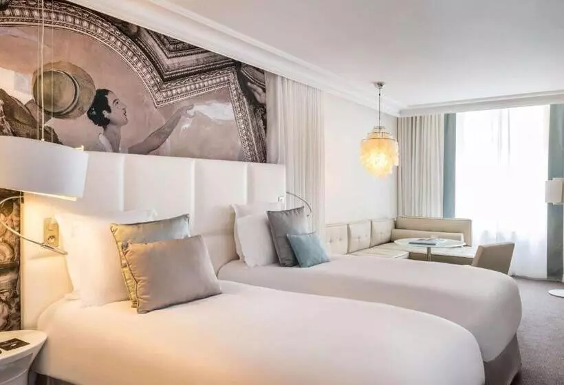 اتاق سوپریور با تخت دو نفره بزرگ, Cures Marines Hotel & Spa Trouville   Mgallery Collection
