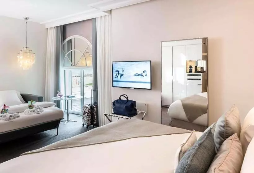 اتاق لوکس با تخت دو نفره بزرگ, Cures Marines Hotel & Spa Trouville   Mgallery Collection
