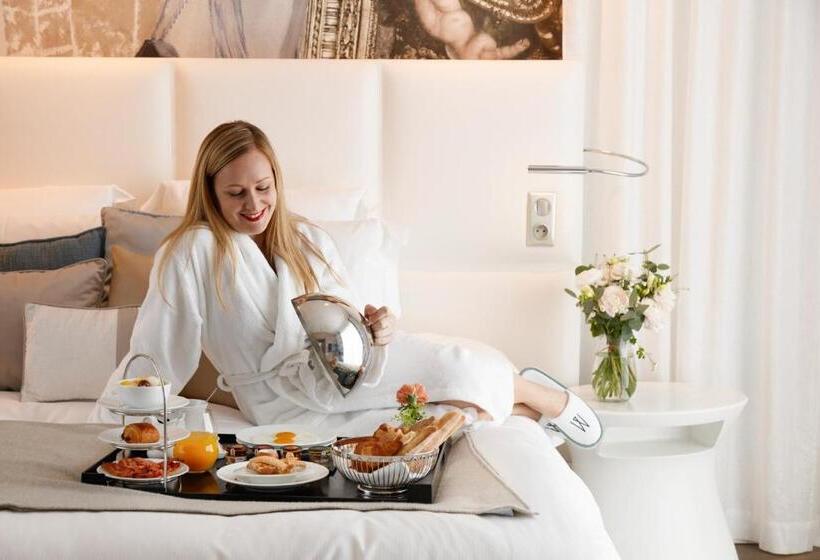 キングサイズベッドのデラックスルーム, Cures Marines Hotel & Spa Trouville   Mgallery Collection