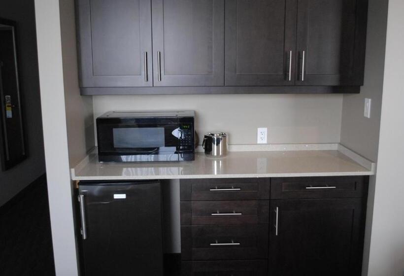 جناح سرير كينج, Days Inn & Suites By Wyndham Lindsay