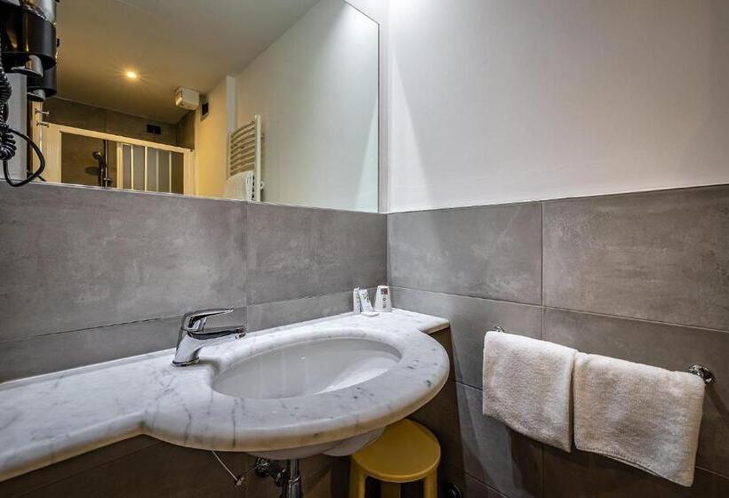 اتاق کلاسیک یک تخته, Duomo Firenze