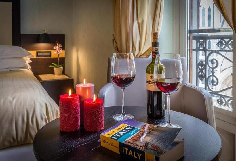 اتاق استاندارد با چشم‌انداز, Duomo Firenze