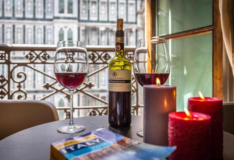 اتاق استاندارد با چشم‌انداز, Duomo Firenze