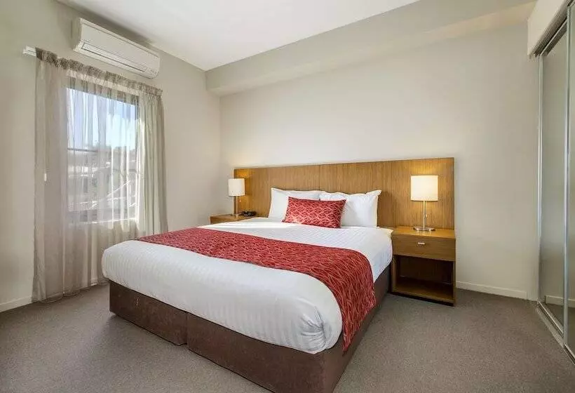スタンダードスタジオ, Gladstone Downtown Central Apartment Hotel Official