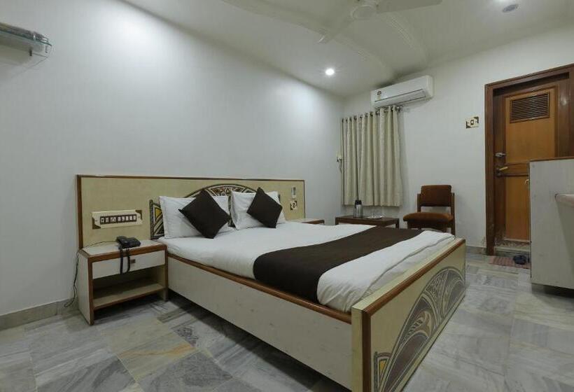 חדר סטנדרט, Good Night