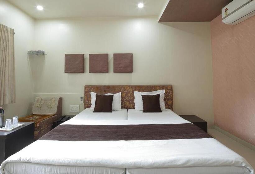 חדר דלוקס, Good Night