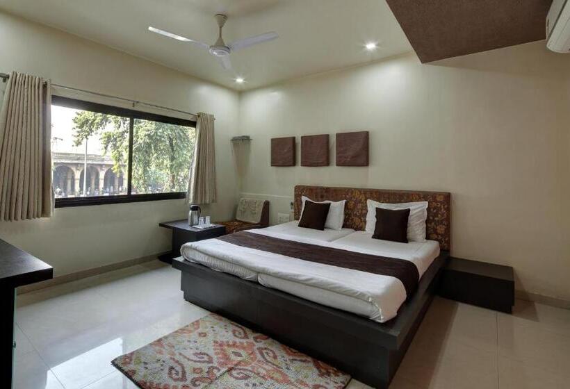 חדר דלוקס, Good Night