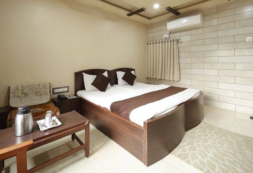 דירת חדר דלוקס, Good Night