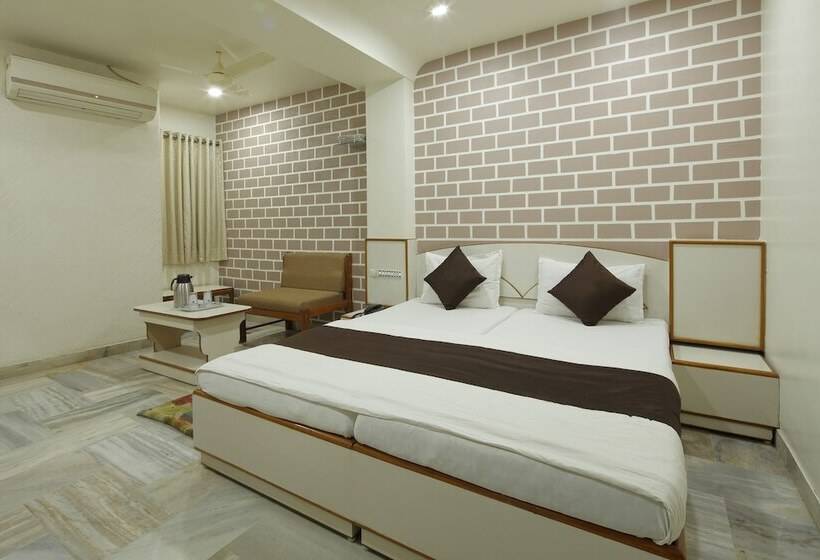 דירת חדר דלוקס, Good Night