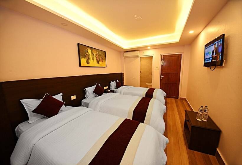 اتاق لوکس سه تخته, Greatwall International