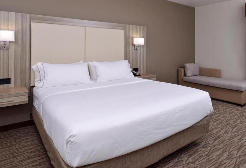 带大床的标准间, Holiday Inn Express & Suites Williams, An Ihg