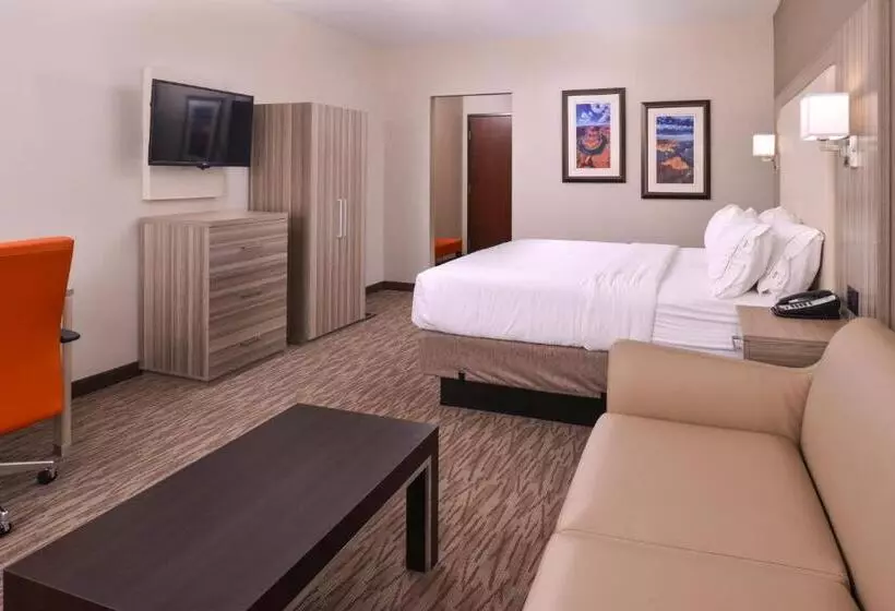 Sviitti King-vuode, Holiday Inn Express & Suites Williams, An Ihg
